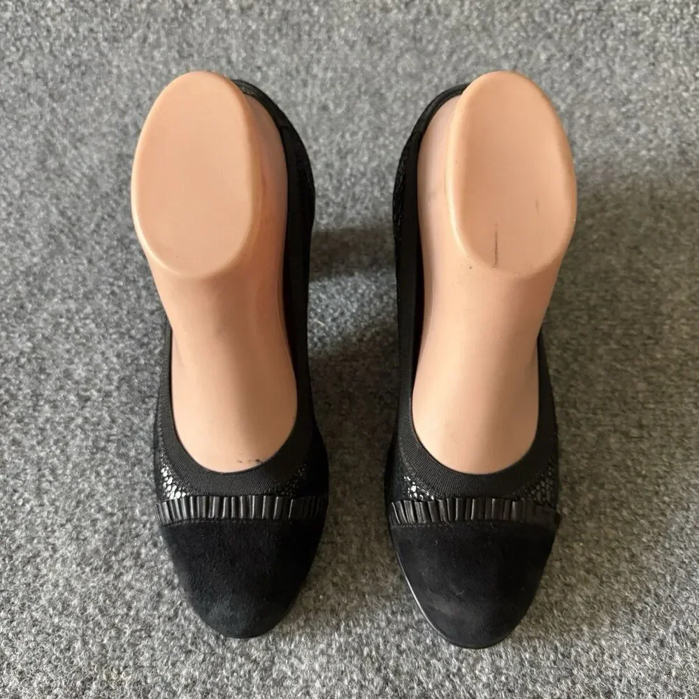 ANYI LU Black Textured Leather Slip-On Block Heel Pump Ribbon Animal Print 7